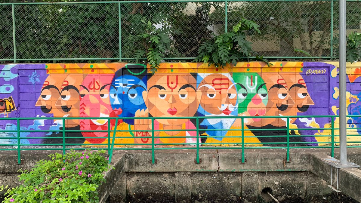 mechanome_'s tweet photo. Virat Roop
BKK, Thailand, 2020
#streetart #graffiti #mechanome #หมีชานม #circularcharacter https://t.co/6h9LBVrxL4