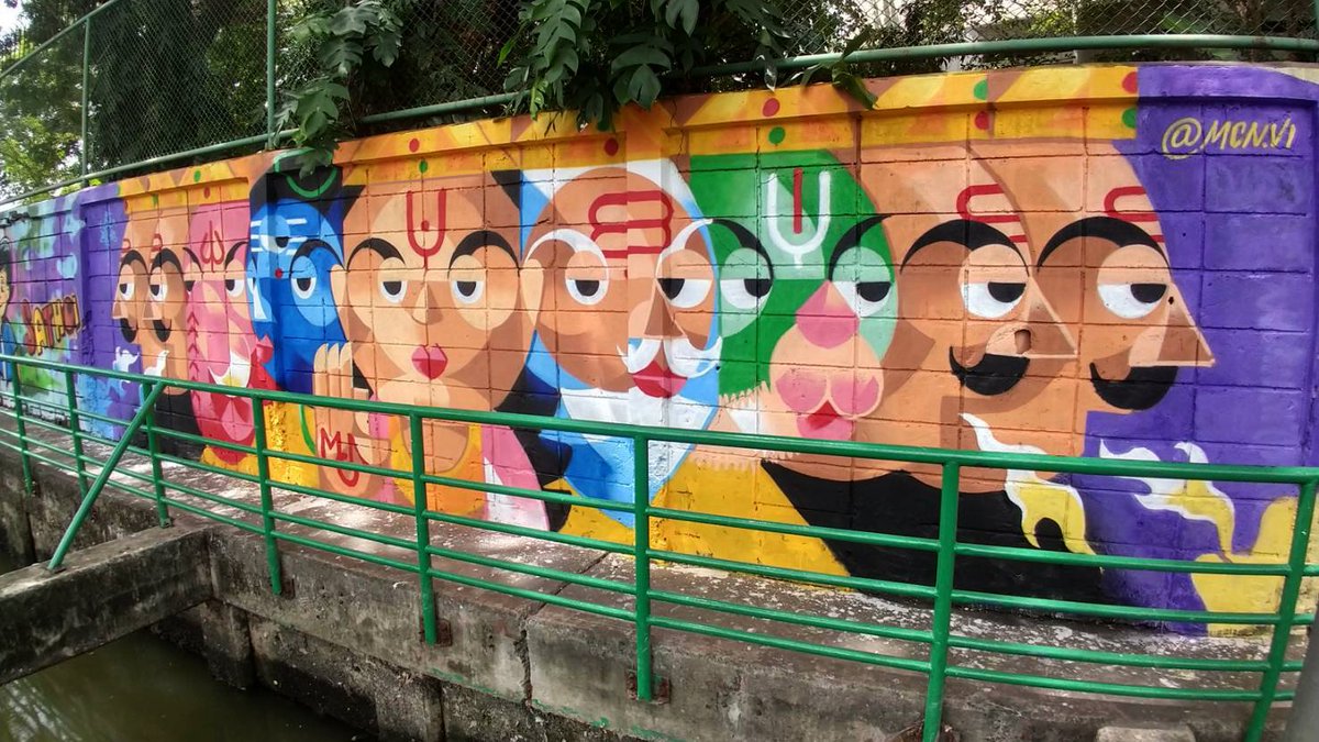 mechanome_'s tweet photo. Virat Roop
BKK, Thailand, 2020
#streetart #graffiti #mechanome #หมีชานม #circularcharacter https://t.co/6h9LBVrxL4