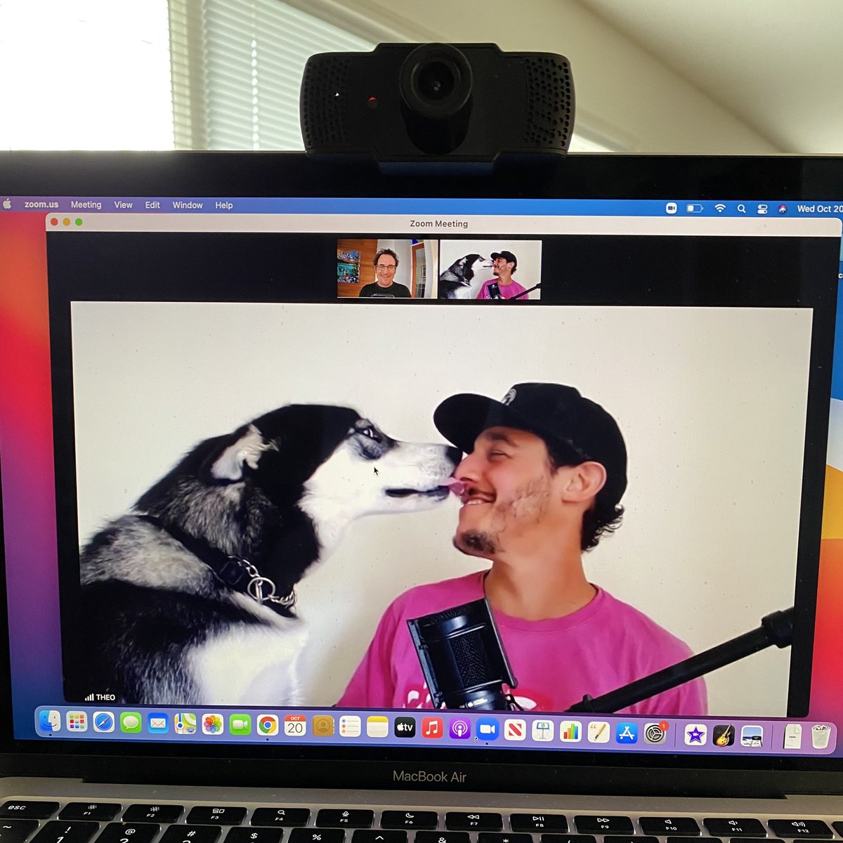 Theorossi's tweet photo. Someone wanted in on this deep upcoming #THEOryPOD episode!
πΈ by @KimFCoates
#GoDisDoG
#JunOtheUnOπΊ
https://t.co/XSs6jzq4p3 https://t.co/oeeYTfIF6P