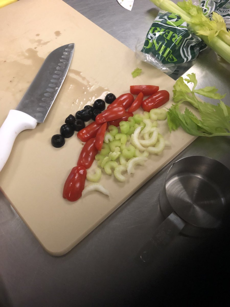 SHS_ProStart's tweet photo. Wow. We’ve been busy in ProStart 1 and 2 the past couple of weeks. Thank you Hungry Harvest for the donation of produce! https://t.co/WB1Cekaout