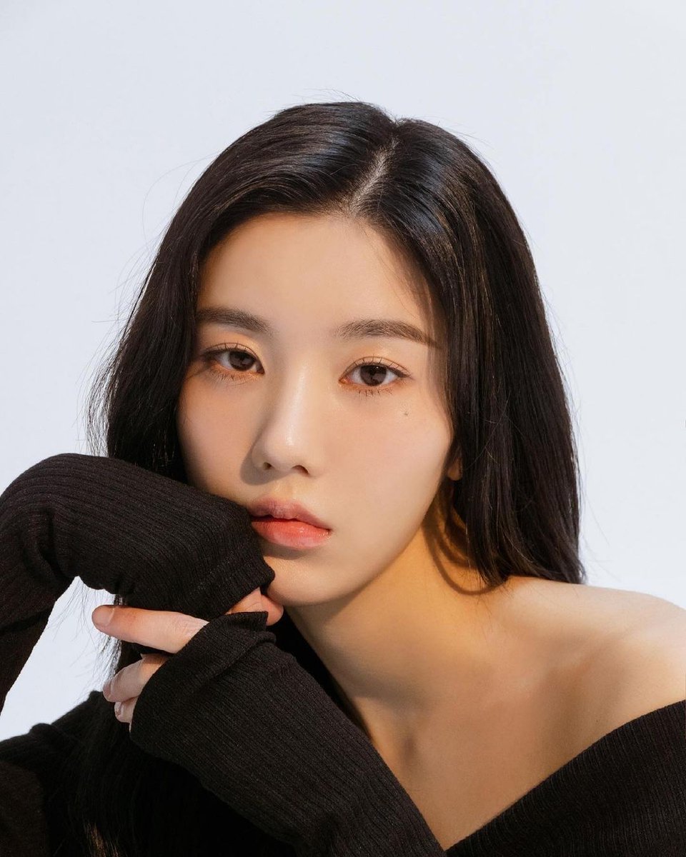 eunbirain_'s tweet photo. Hallo Semuanya 🤗 Perkenalan namaku Fia 😉 Salam kenal teman-teman semuanya 😊🤗🌹

mutualan ? rt/like 
fambest ? DM 

#roleplayer #roleplayerindonesia #roleplayeraccount https://t.co/rjyyuVKgo9