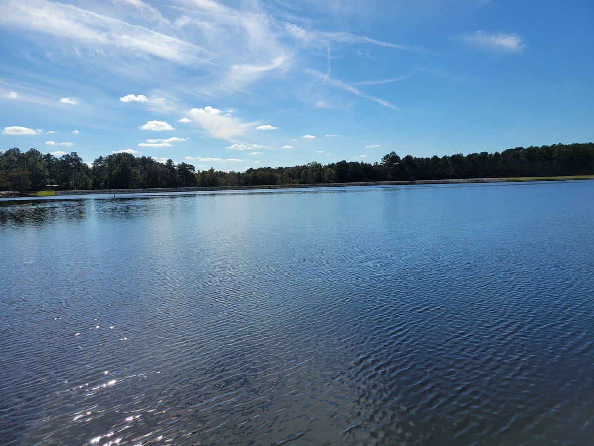 mrnimbusk's tweet photo. Lake near my area 😁 https://t.co/Atg7NvE4IM