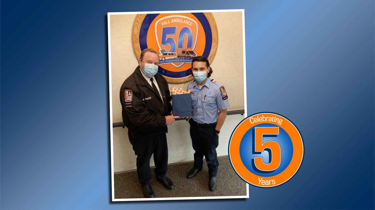 HallAmbulance's tweet photo. Join us in recognizing Paramedic Alec Larroque for five-years of service with Hall Ambulance! Congratulations!
#CareCompassionCommunity #MakingMyDifference #EMSCareersStartHere https://t.co/uyV1MyLn6z