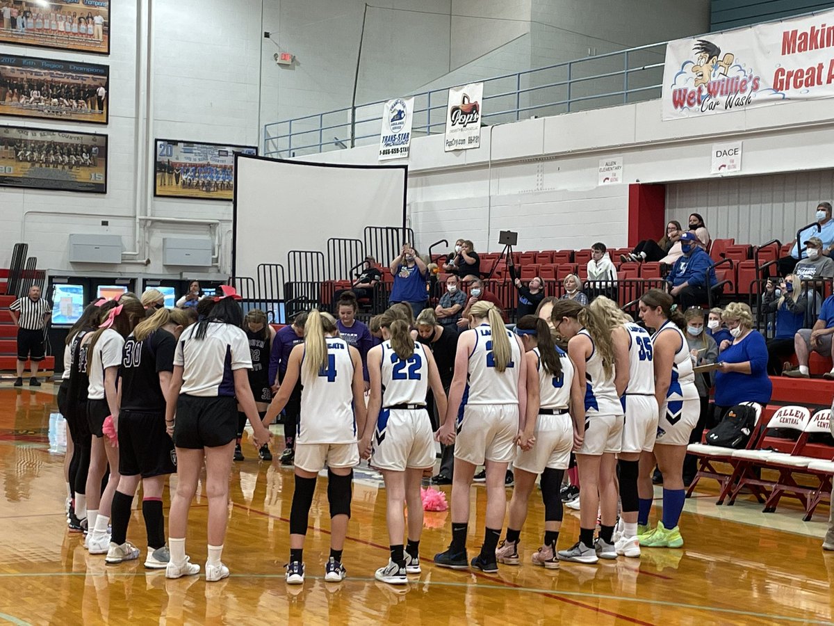 AnnaWShepherd's tweet photo. π @BLESbobcats π In the championship game tomorrow! Awesome cheerleaders and awesome basketball tonight. Thank you @aes_eagles for being outstanding hosts! #ImpressiveStudents #ImpressiveFamilies #ImpressiveCoaches #ImpressiveAdministrators https://t.co/D9w4OPKjwZ