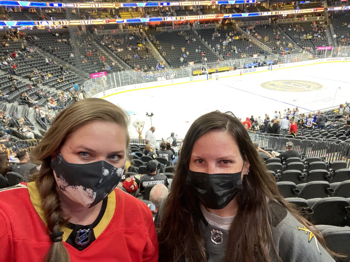 LindsNewts's tweet photo. It’s #KnightTime @GoldenKnights #VegasBorn https://t.co/IQjBLaZHPl