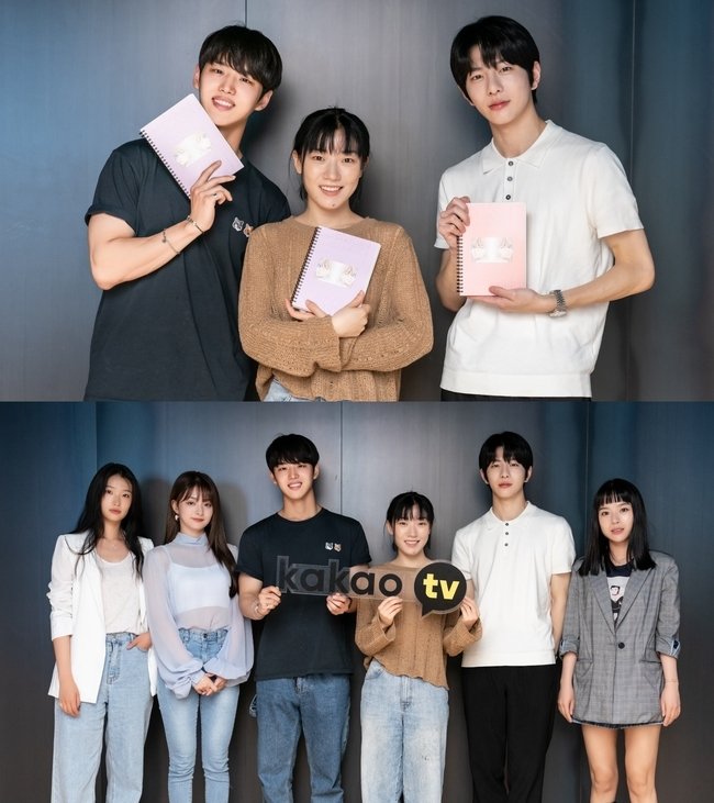mdugsblog's tweet photo. Kakao TV compartilha fotos da primeira sessão de leitura do roteiro de #ShadowBeauty/ #FalseBeauty, que será lançada em 20 de novembro.
Elenco:
#ShimDalGi
#GoldenChild #Bomin
#PENTAGON #Hongseok
#fromis_9 #Nagyung
#HeoJungHee
#BaekJiHye
https://t.co/MvpoRqcyKD