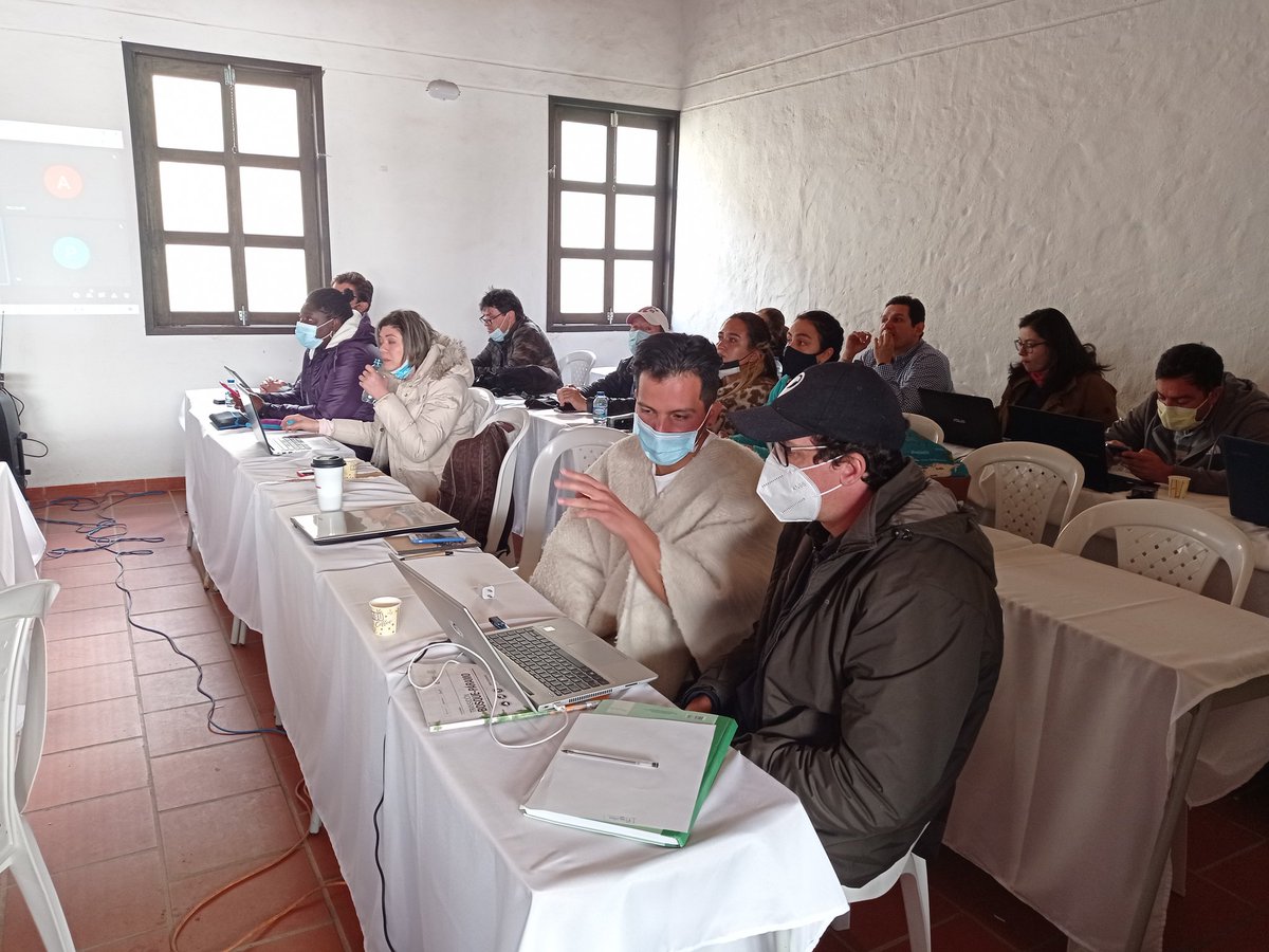 asomineros's tweet photo. #AEstaHora nos encontramos en el 2do Día de Reunión de Concertación. #Asomineros presente junto a la Comunidad. 
Vetanos los invitamos a acompañarnos en la Casa Real Minera. 
#LaParticipaciónEsLaClave https://t.co/xE5D5j3u9E