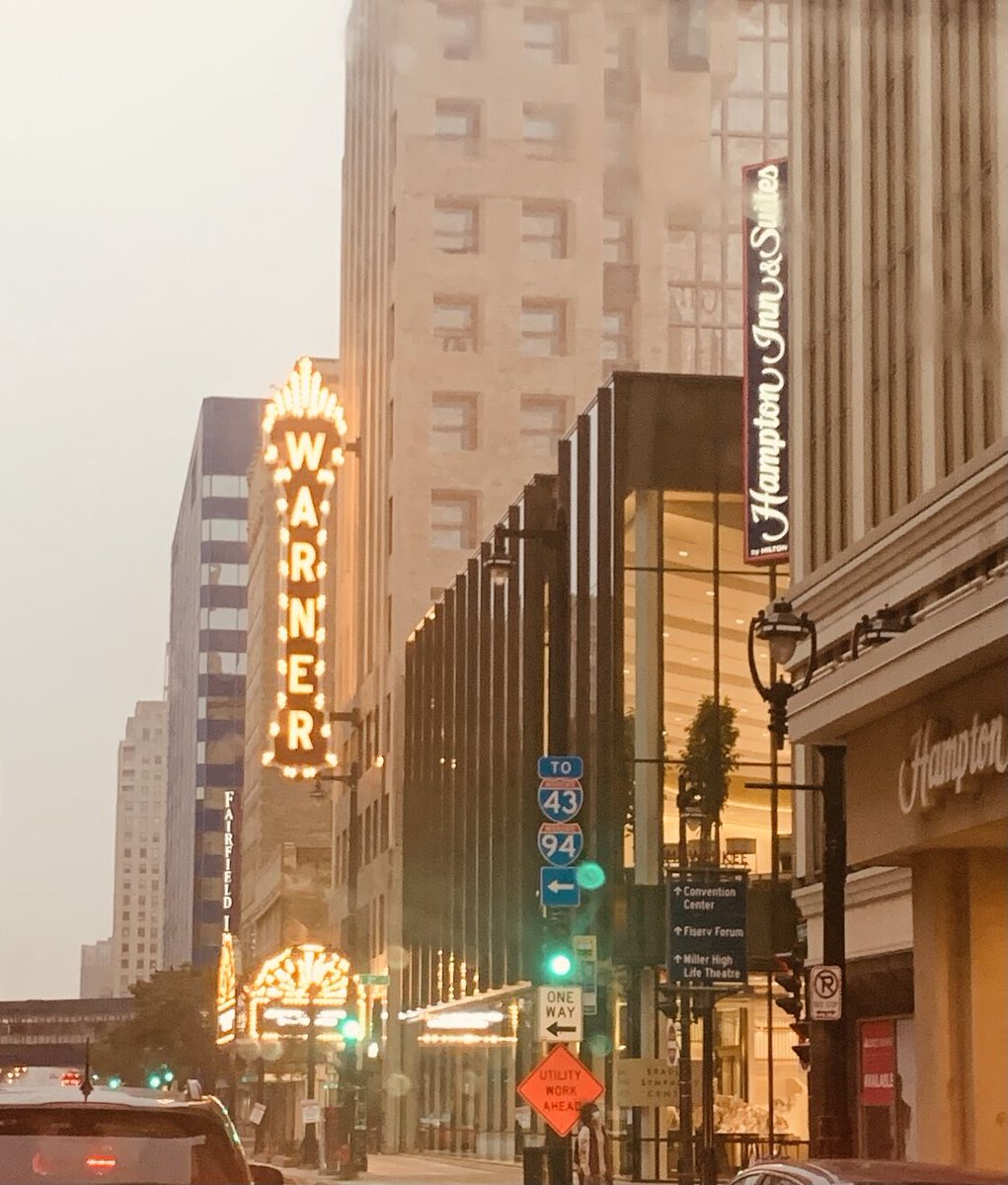 Nice work, <a href="/MilwSymphOrch/">Milwaukee Symphony</a>. Milwaukee just remodeled a 1931 ‘movie palace’ (Depression-era entertainment for Joe Sixpack) into a 21st Century symphony hall — fusion of polished steel American Art Deco, faux Baroque &amp; authentic opulence. Program also featured a Stradivarius