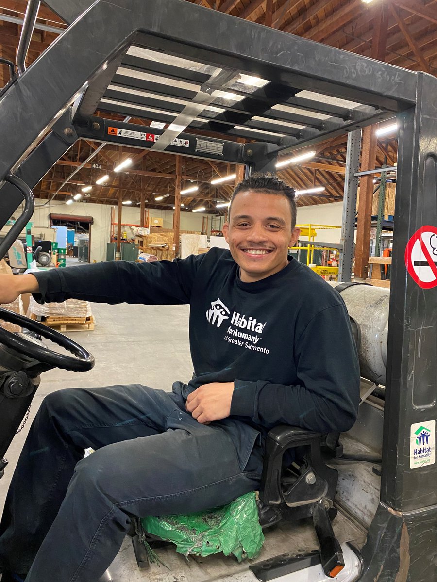 SacReStore's tweet photo. 💙Staff Spotlight 💙
Congratulations to Caleb for being named our ReStore Employee of the Quarter🏆Come say hi to Caleb during your scheduled donation drop off! Link to schedule, here:https://t.co/QrAFFudxpW https://t.co/KI7OvaMIJO