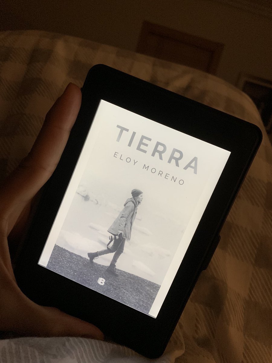 jganges's tweet photo. Acabo de terminar #Tierra de @Eloy__Moreno Si no lo has leído te estás perdiendo una historia apasionante con un final maravilloso. Una historia fascinante llena de verdades.#recomendable100% https://t.co/iYmDBcXF4u