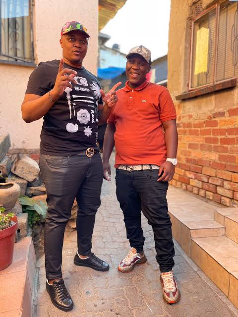35hunnid4acoat's tweet photo. The late Mpura Mpura before and after amapiano https://t.co/pJGOk1f4dT