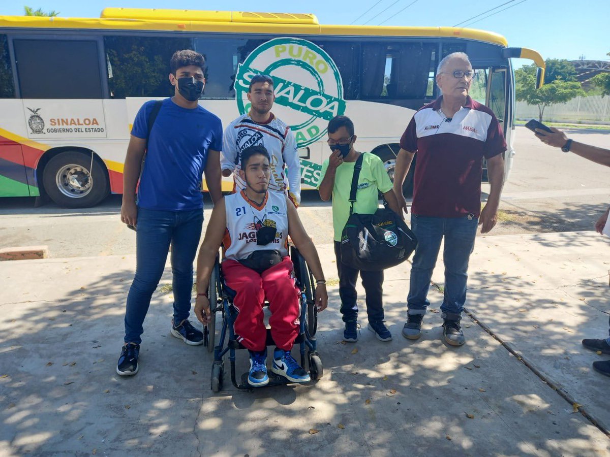IMDAAhome's tweet photo. @IMDAAhome despide a delegación Ahomense a cargo de la maestra Patricia Díaz Cuiltrez que partieron este miércoles rumbo a Cancún, Quintana Roo, para participar en la #Paralimpiada @CONADE 2021
¡Mucha suerte campeones! 🏆
#TransformandoAhome
#Deporte
#IMDA https://t.co/gzXzjHguER