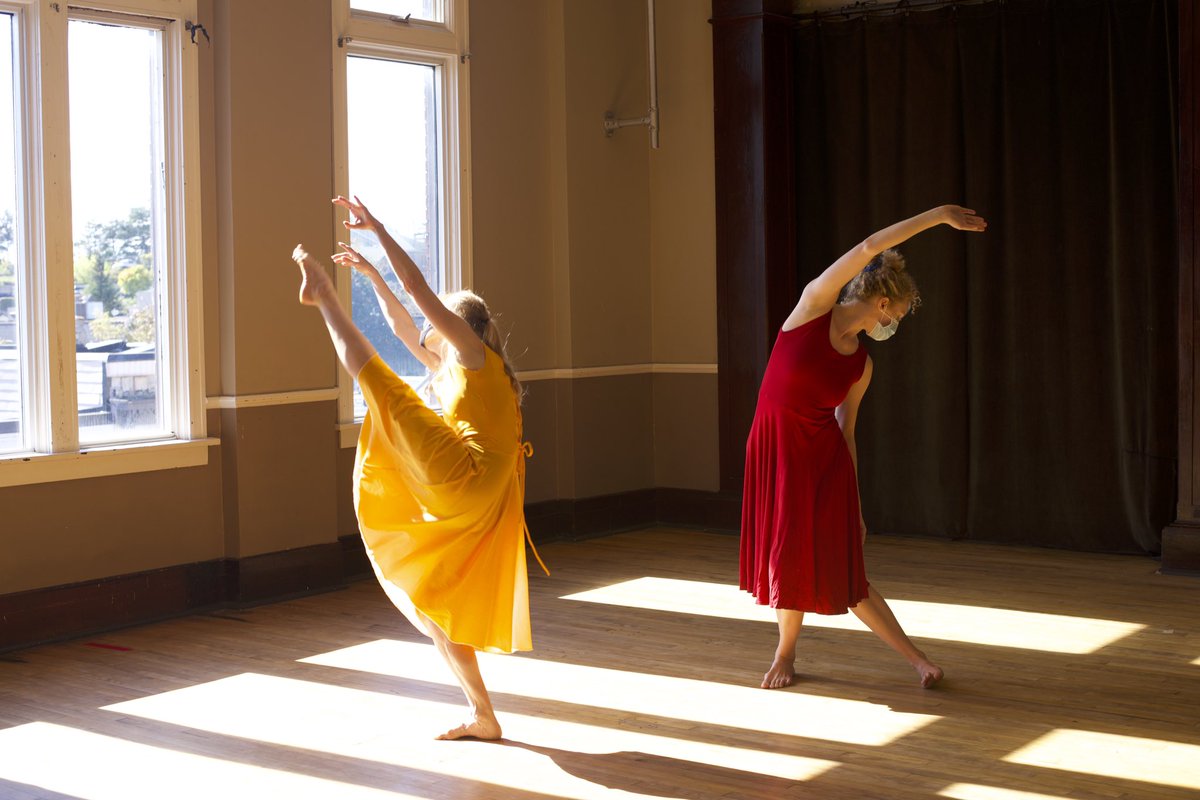 DtDE's tweet photo. An exquisite moment from rehearsal w/ Tara Butler &amp; Nomi Wiersma.

Colours, a new work choreographed by David Earle, premiers Nov 5th &amp; 6th @RegistryTheatre.

For tickets go to

https://t.co/D9p7bhY8TW

Photo by @michelanglais 

#DavidEarle #DtDE #Dancetheatre #EcstaticSurvival https://t.co/NNqkISVrvO