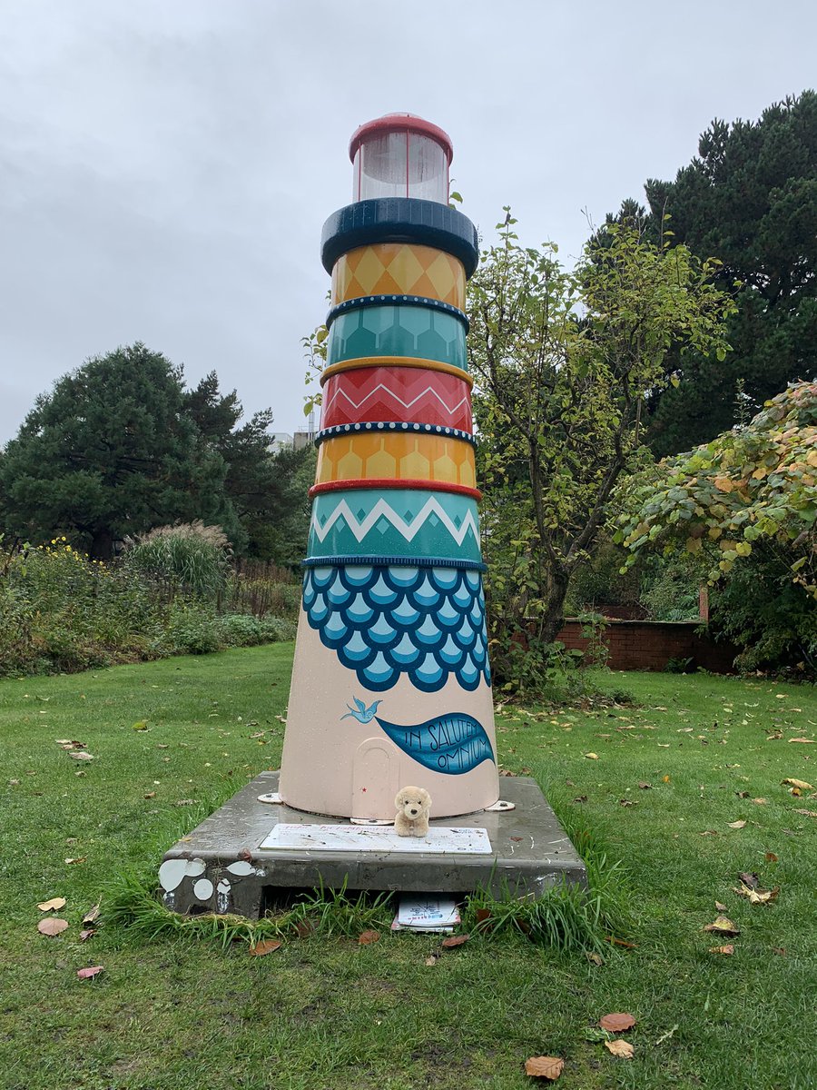 paulagarden3's tweet photo. Belle from nursery has enjoyed searching for the lighthouses this week.#lightthenorth #clancancersupport https://t.co/w2eba0IJ6n