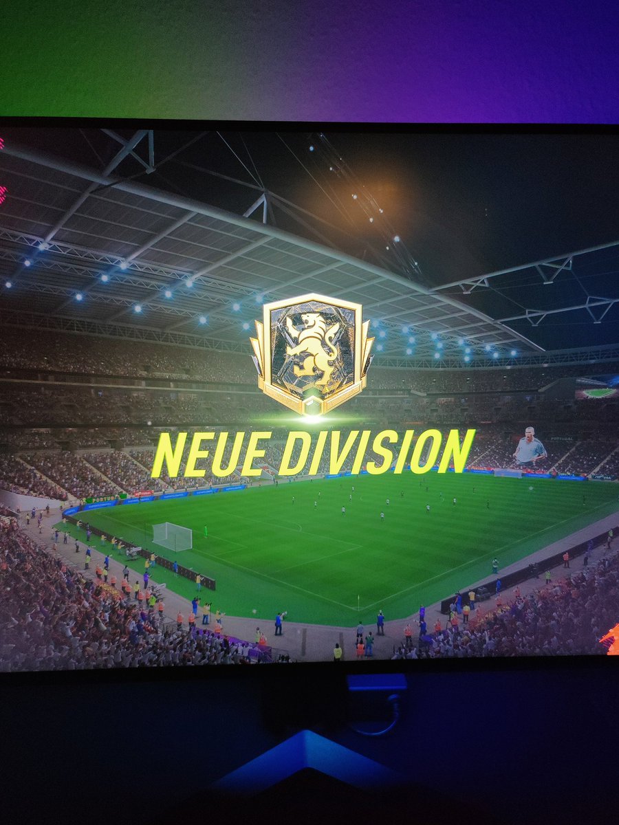 Etwas spät aber noch pünktlich genug 😇 #FUT22