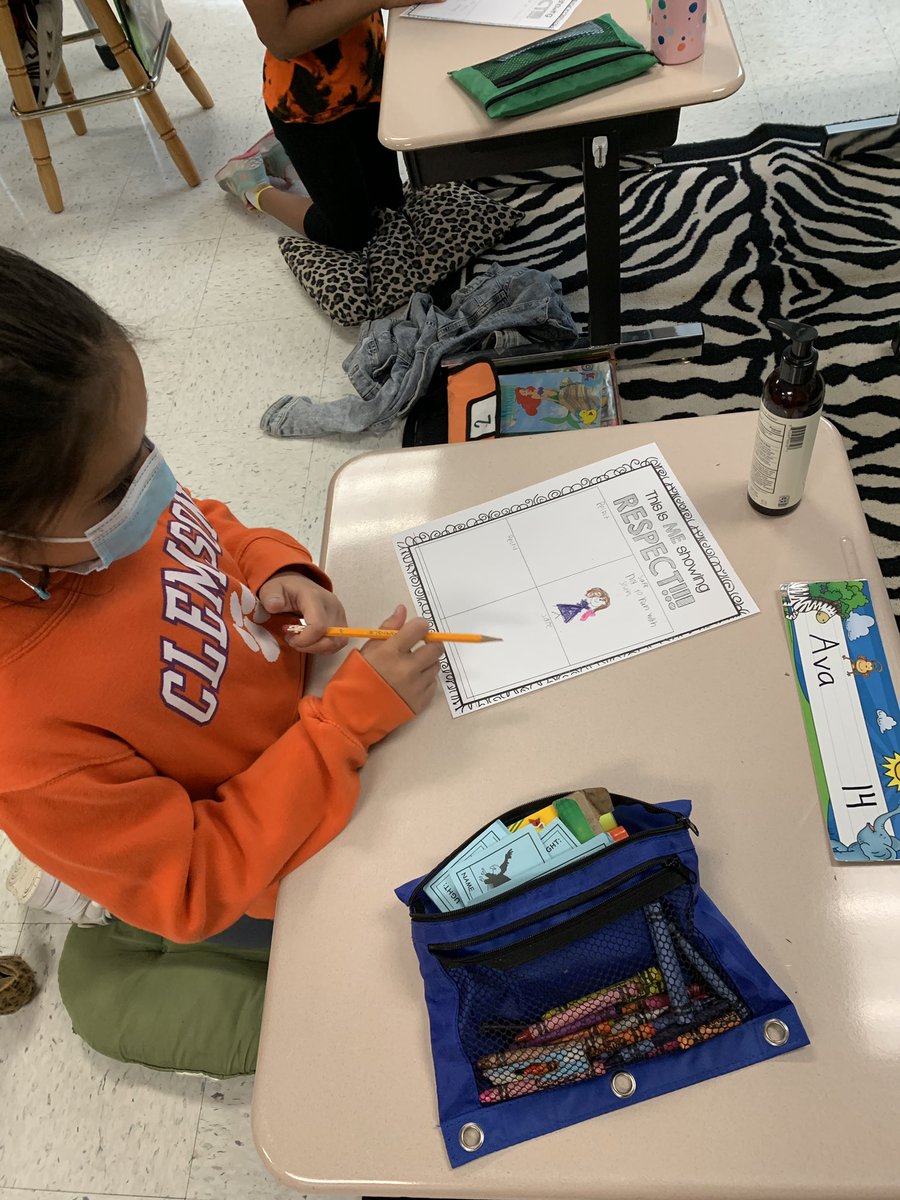 Ms. Courtney Peckham tweet media