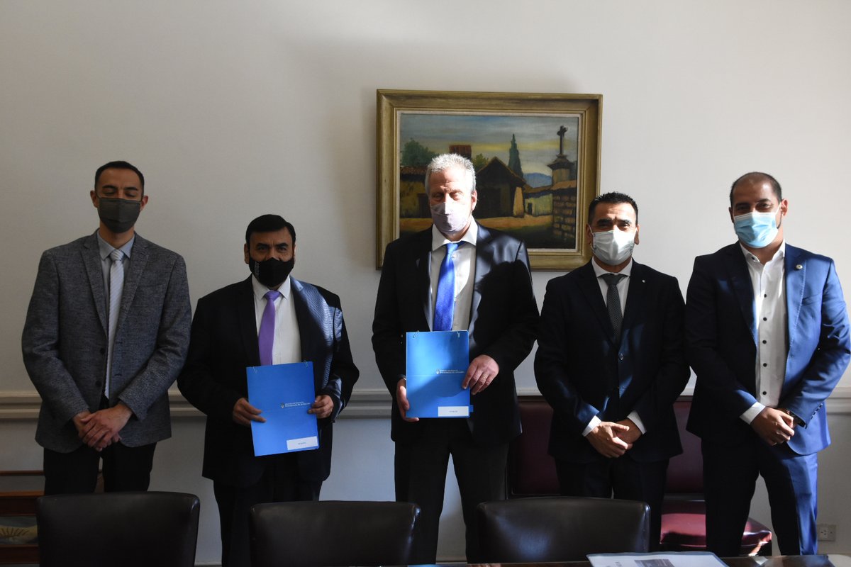 CutralCoCiudad's tweet photo. NUEVA ESCUELA SECUNDARIA TÉCNICA UNIVERSITARIA PARA CUTRAL CO
Surge a raíz de un convenio firmado este miércoles entre el Ministerio de Educación de la Nación, el intendente de Cutral Co, José Rioseco y la Universidad Tecnológica Nacional.
https://t.co/W19NkiaMku https://t.co/0NPstTphDR