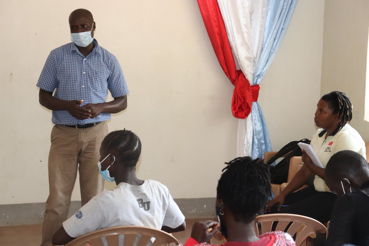 awacuganda's tweet photo. Male champions' role is critical in addressing retrogressive & toxic norms & practices that deter Women from accessing quality #SRMNCAH services. We've been amazed by experiences shared by some of men in #TeregoDistrict on how they support their partners to access services at HF. https://t.co/14QwqOHUfn