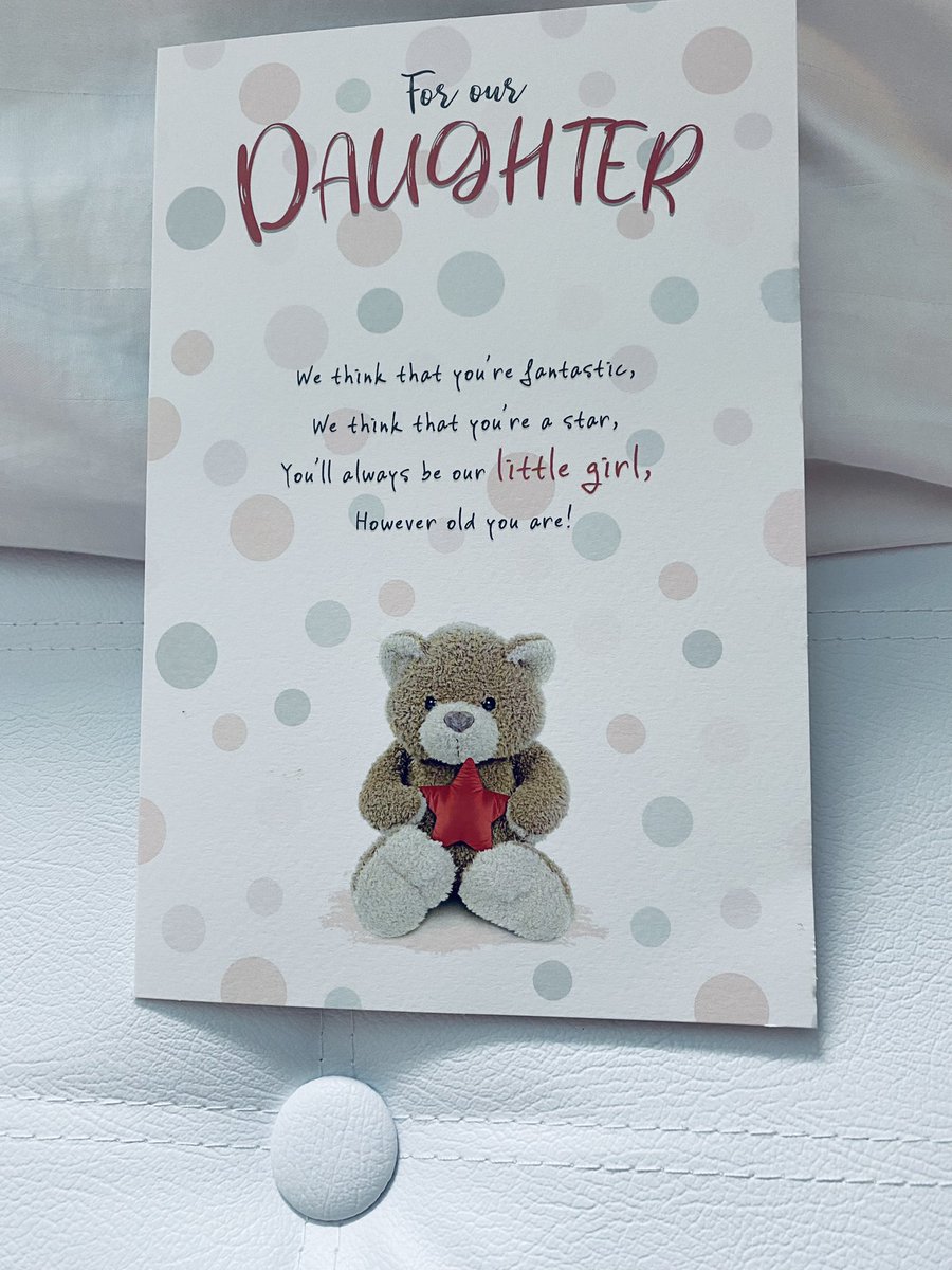 MegzGray's tweet photo. My dad is just not a card man at all so for him to give me this today for the first time it’s a big deal…. My worlds xx 🌎 https://t.co/g9YawtFfzD
