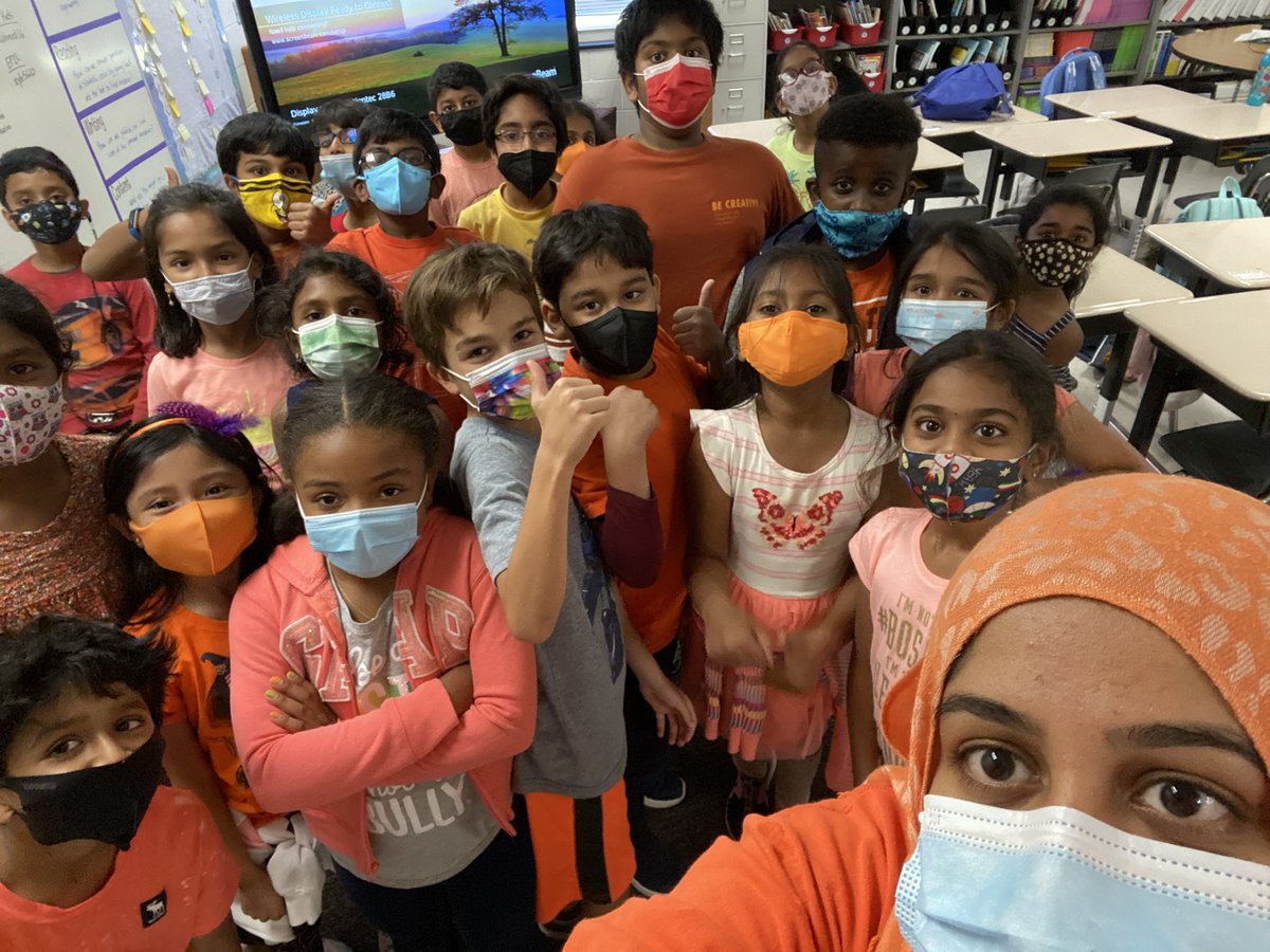 Ahmed3rdRLC's tweet photo. Wearing orange today to promote unity and kindness and stand up against bullying! @RLCPrincipal @JHedgesTeach @MouwRyan https://t.co/ufL3A4uQYk
