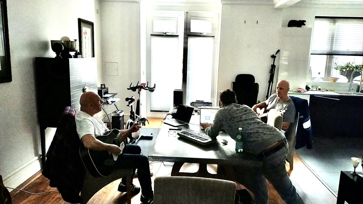 TheFreds's tweet photo. Excellent session with @NegDupree and #NathanEDrake https://t.co/7ihV1zcHpT