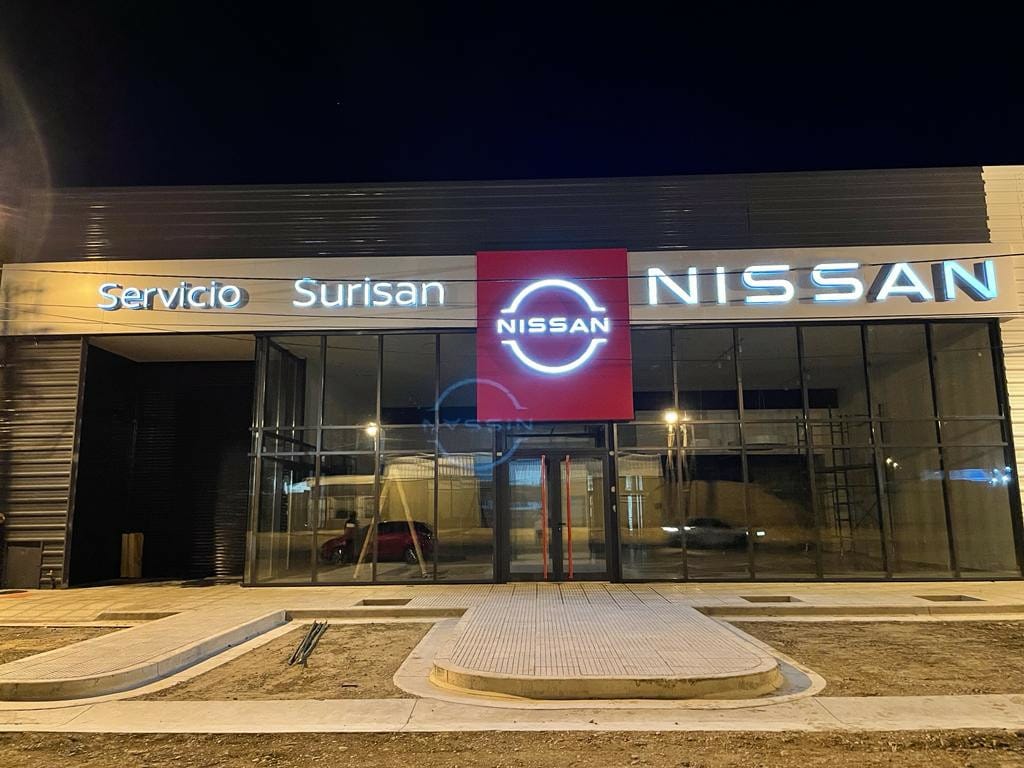 JornadaChubut's tweet photo. #AHORA en #ElInterruptor
@joroquieta #SURISAN #ComodoroRivadavia "El día viernes inauguramos el nuevo edificio con mas espacio en post venta. Es la sucursal mas moderna del país" https://t.co/fRkLBKcy6Z