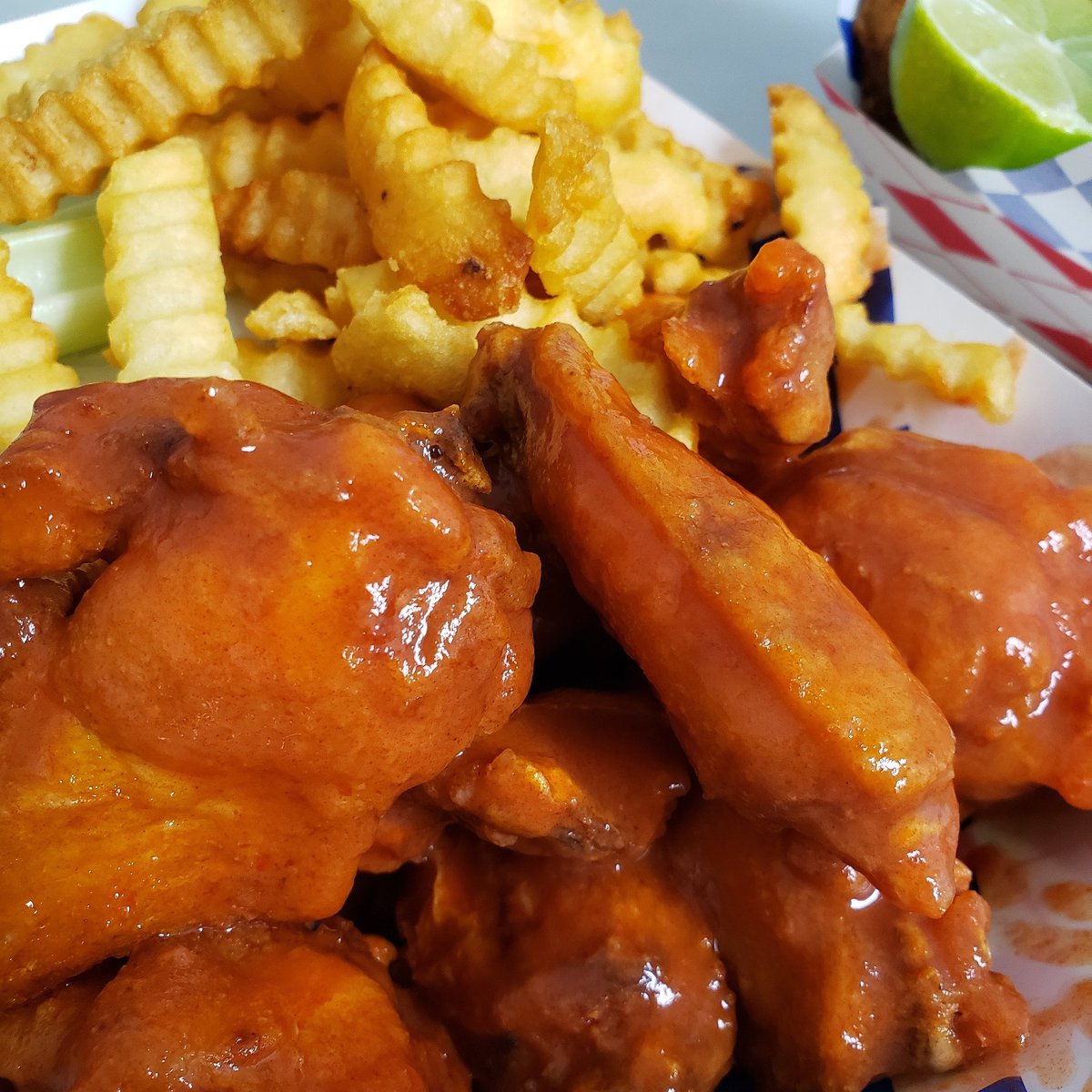 Chaluswings's tweet photo. 2626 Fountain View 5-8pm
2626 Fountainview, Houston, TX. 
*it's like WOW!* https://t.co/avGzdZg5tp