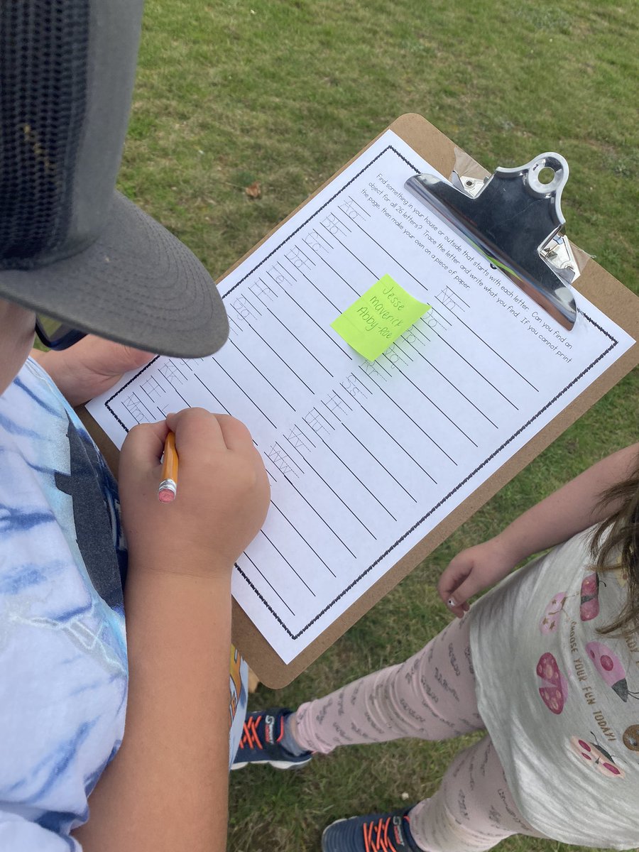 msshaddick1's tweet photo. A-Z Scavenger Hunt for @takemeoutside Day! Lots of fun! 🍃 @asdnnb https://t.co/O74dfn5UWP