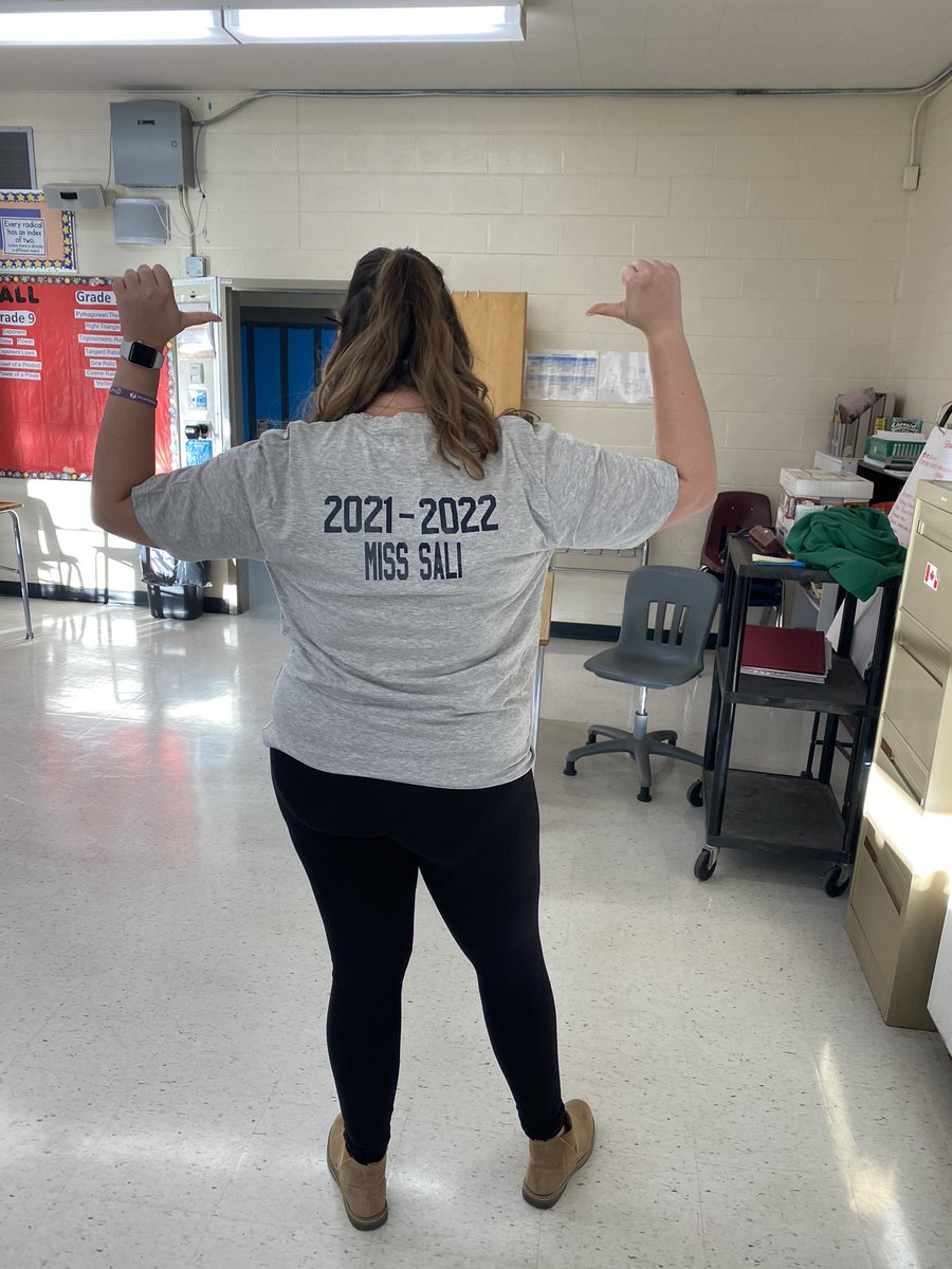 SaliBrooke's tweet photo. Ok I have the best cooperating teacher around!! Today she surprised me with my own personalized Wildcats shirt, just in time for Wildcat Wednesday and the pep rally!! #ecs303 #UofREd #cuparschool https://t.co/G6TkJkqSel
