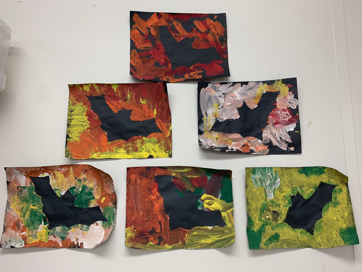 Art, literacy, and fine motor walls of fame! R is for rainbow and rocket. O is for orange. P is for pumpkin. Q is for quilt and queen (puppet).