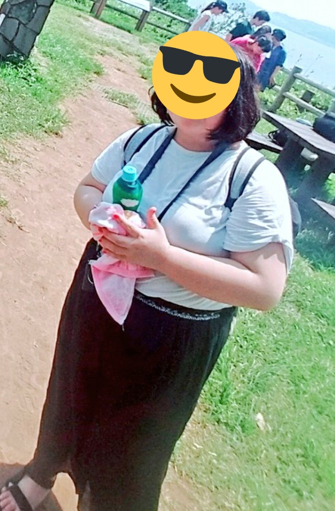 fvebfa7R211bzRT's tweet photo. MAXで98kgくらいあった私ですが、ゆるーくダイエットを始めて、３年位が経ち、１回リバウンドもしましたが合計で27.3kg痩せたようです(現在70.6kg)
こう見ると少しは痩せたのかな？
目標の50kg台まではまだまだ遠いですがゆるりと頑張ります！
#ダイエット記録
#ダイエットビフォーアフター https://t.co/BroOMxxewp