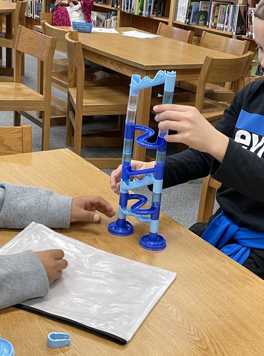 New STEM centers were a hit! #wpsproud <a href="/usd259libraries/">usd259libraries</a> #lomagnet