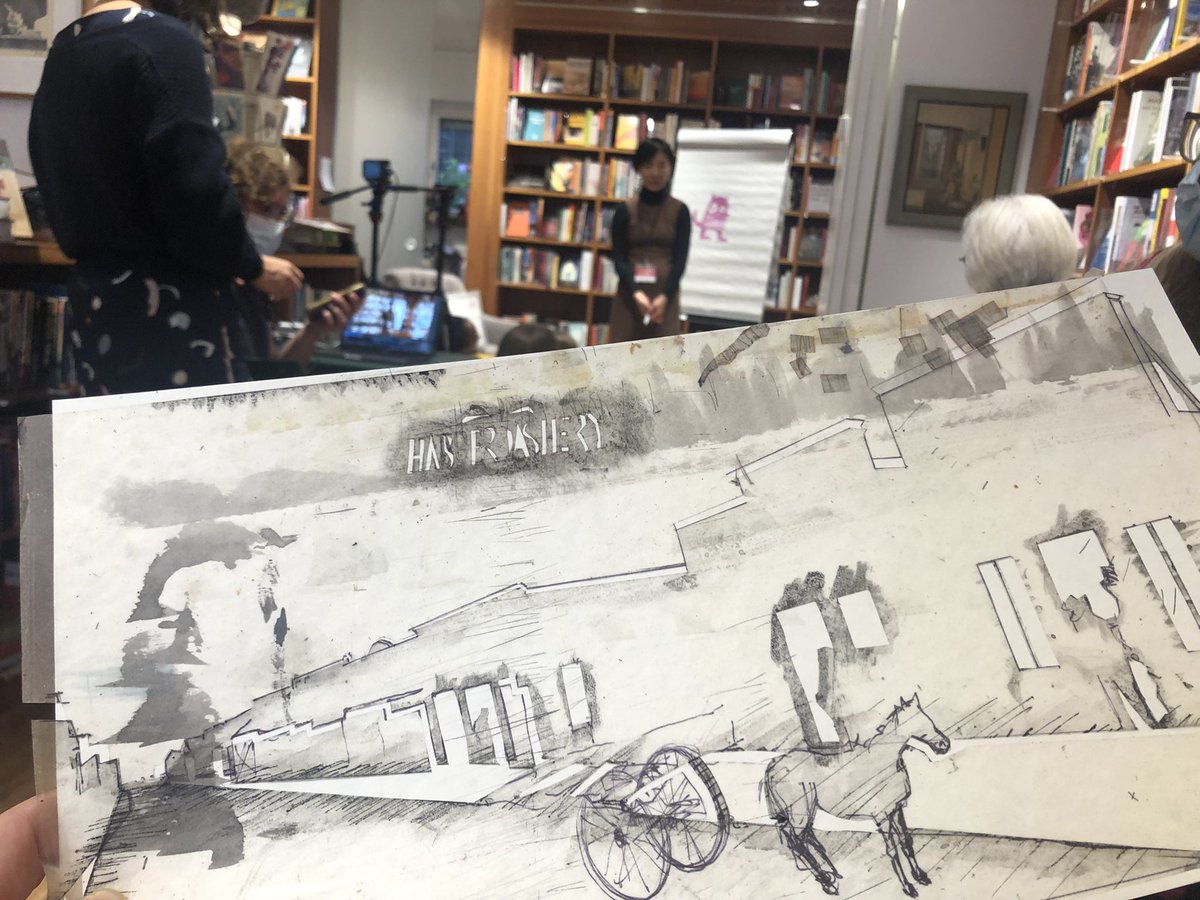 AndreaBoegner's tweet photo. Entdeckt die #Bücher der 🇨🇦 Autorin und Illustratorin @nvo_itsadraw 

#Heute war sie zu Gast in der #Buchhandlung Weltenleser in #Frankfurt https://t.co/9kfN6DmzSy