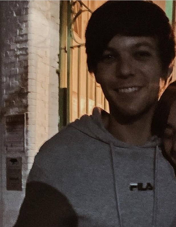 fromferlss's tweet photo. dios te bendiga louis fetus https://t.co/hkyGxnKG2v