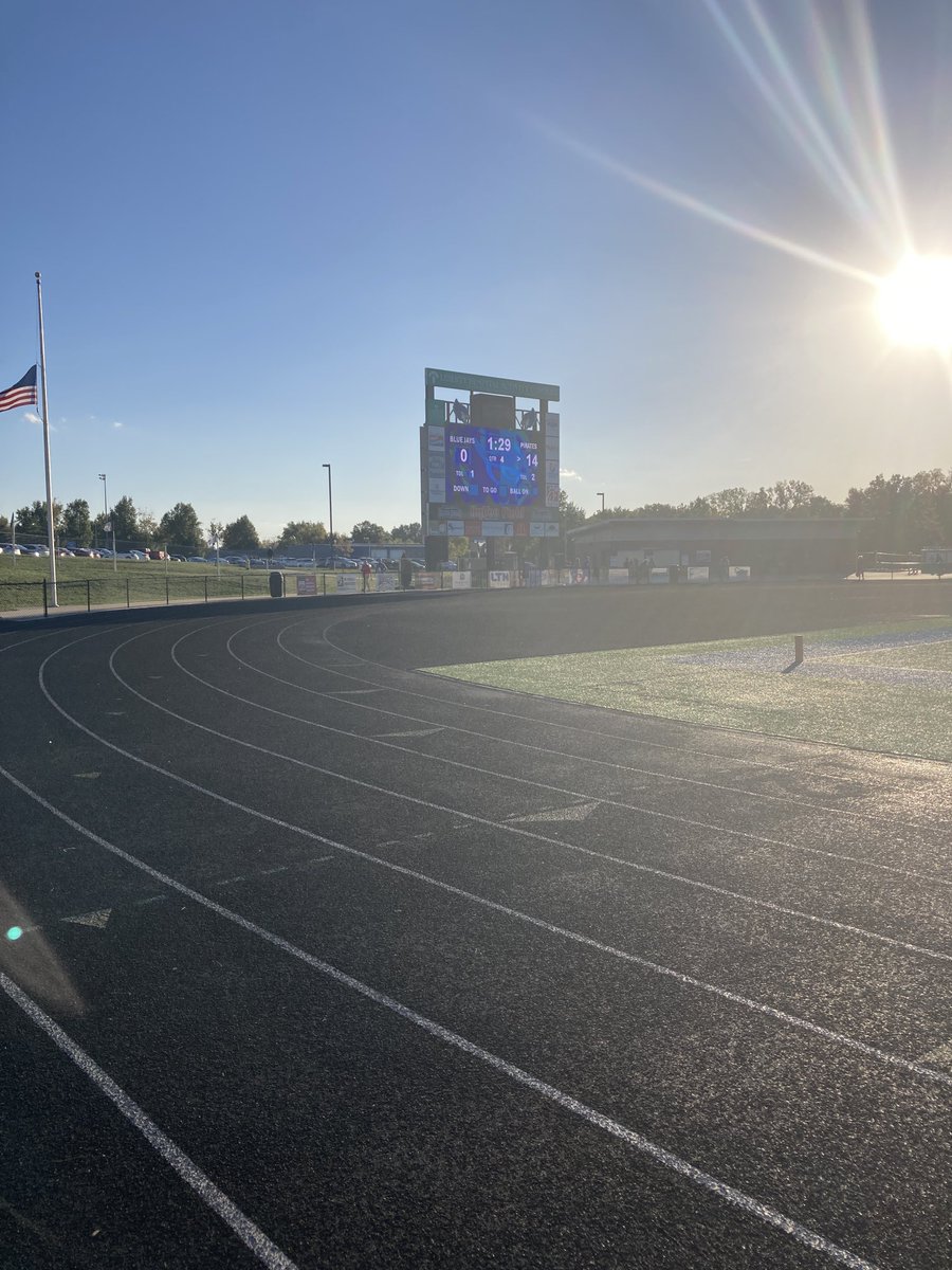 Pirates go up 14-0 late in the 4th!!