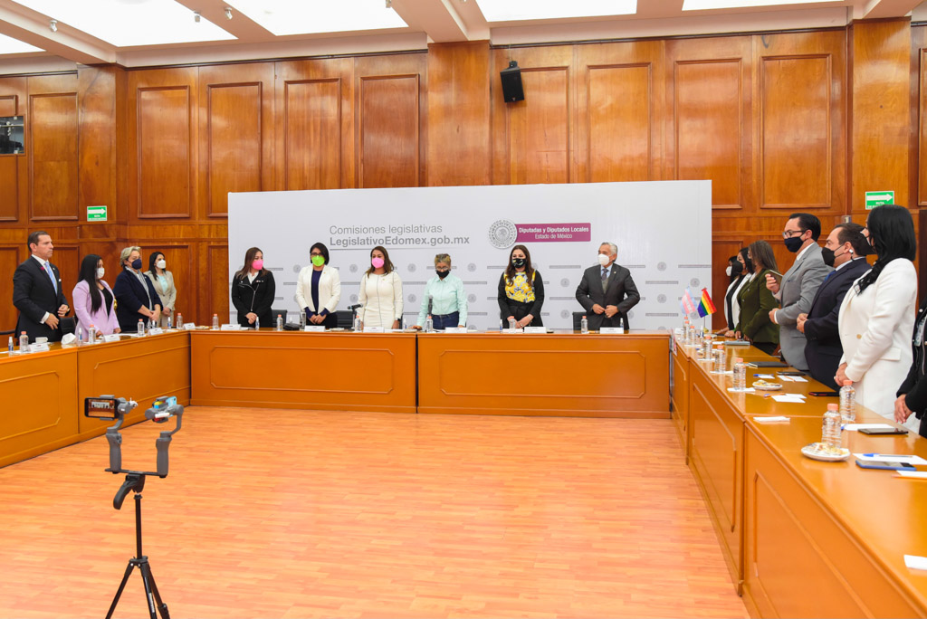 CongresoEdomex's tweet photo. 📰 Quedó instalada la Comisión de Derechos Humanos del Congreso mexiquense.

#Comunicado 👇🏾
https://t.co/zsXi1O0Px7 https://t.co/qoslazMF2G