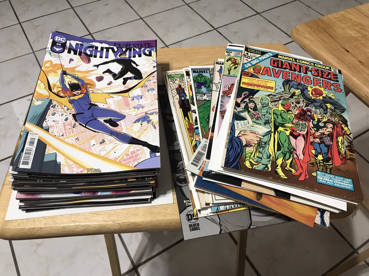 RobWorst's tweet photo. It’s #NewComicBookDay &amp; these are the books I picked up this week! Massive, as always, so tune in after the interview with #DavidAndry &amp; #TimDaniel on #NNM114 tonight at 10pm Eastern for new comic pickups!
#ComicBookTherapy 
Link:

https://t.co/eCwZTrLw2N https://t.co/WjtYPRDp5F