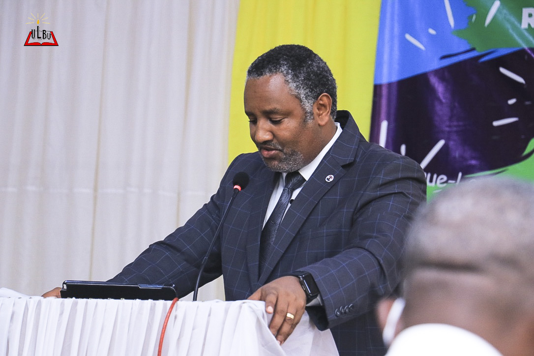 Ulbuja's tweet photo. Ce mardi, une conférence a été organisée à @Ulbuja pour marquer le 40e anniversaire du The Cameroon College of Arts, Science and Technology @ccastbambili . L'@Ulbuja a eu le privilège d'accueillir une conférence organisée par des anciens du #CCAST dispersés dans le monde . https://t.co/L5dfSoJf71