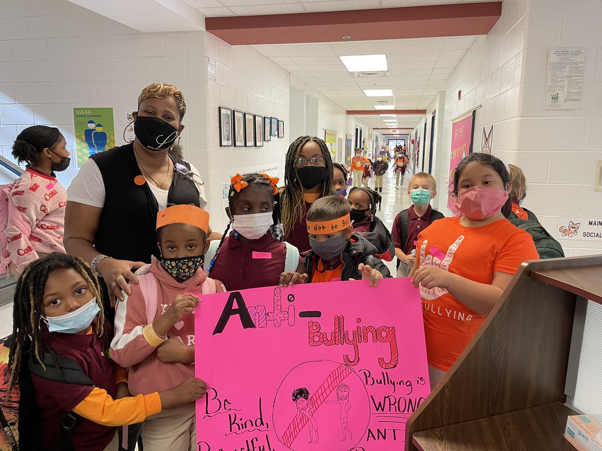CPES_SCounselor's tweet photo. Unity day was a success. Scholars were able to wear orange to show that we are together against bullying. @ColemanPlaceES @NPSchools https://t.co/yxFlhJfi00