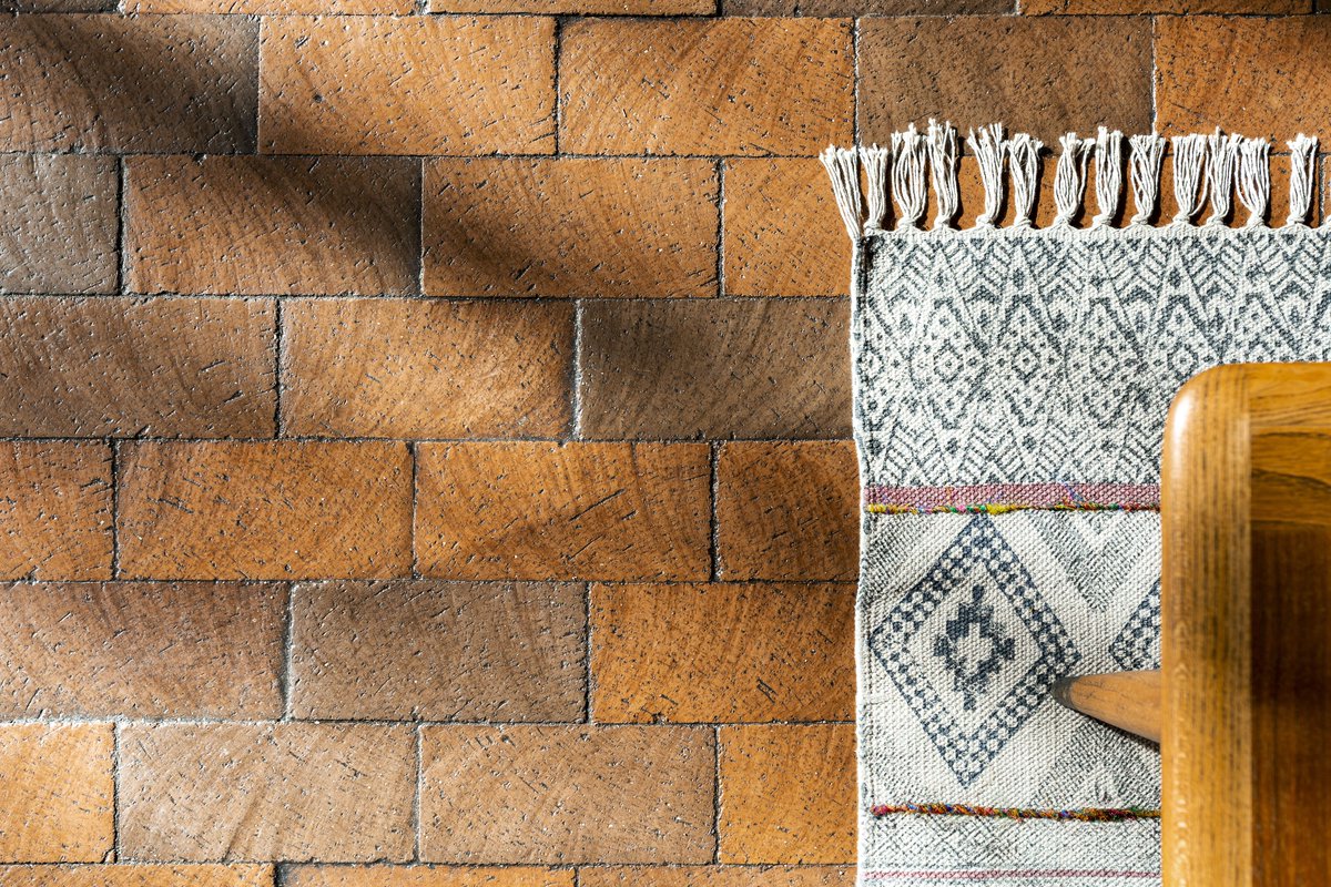 lee_petereit's tweet photo. Looking for a #flooring material that can bring a dramatic look to a room? Brick is a good option. #hometips  https://t.co/g2bcd2Basd https://t.co/WcZWlFRbVf