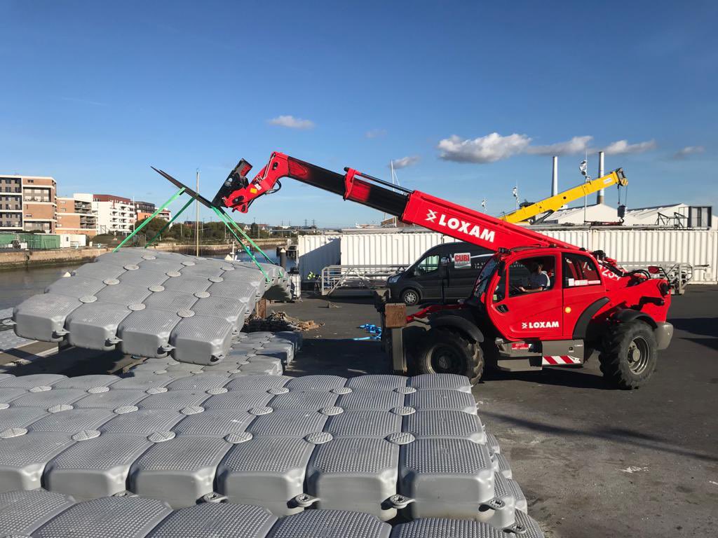 cubisystem's tweet image. The CUBISYSTEM pontoons are in place and await the IMOCAS and OCEAN FIFTY at the Paul Vatine basin in Le Havre.
Since 2001: 10th
edition and 20 years since CUBISYSTEM has been equipping the departure docks of the Transat Jacques Vabre.
Congratulations Yoann and Marin for this job