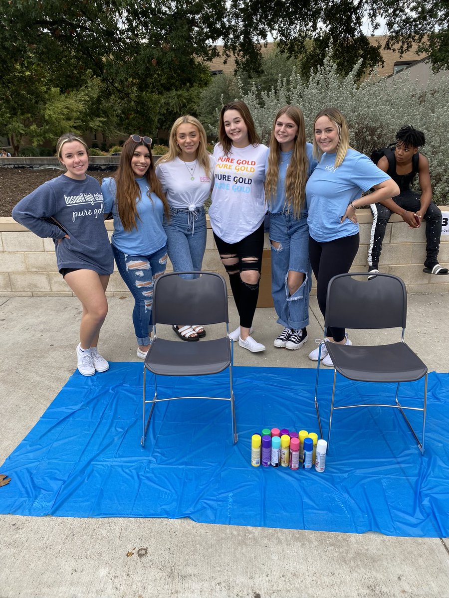 pgdtboswell's tweet photo. Hoco carnival! Come get your hair sprayed! 💙💛 https://t.co/pxCLbm59Ou