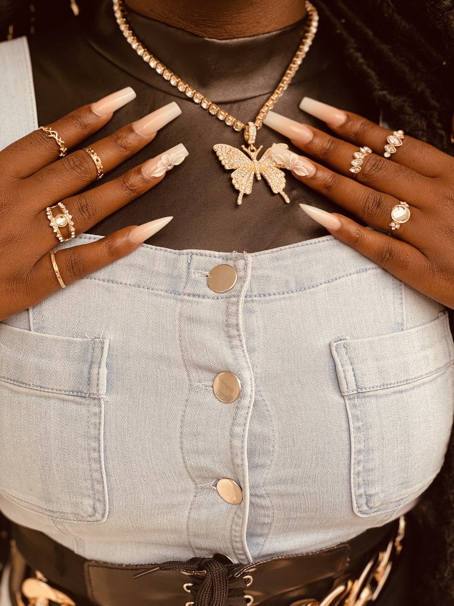 ImaniShanaee's tweet photo. Homecoming on the bluff🥵 #prettywednesday https://t.co/HrNXriEQtn