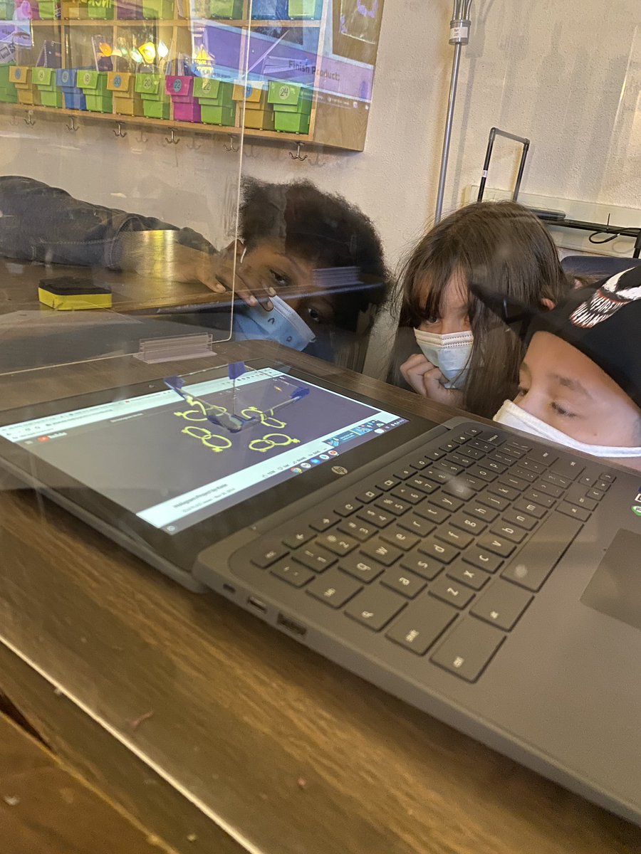 Scientists loving the light energy lesson building holograms from our UTSA Student Teacher Ms. M! <a href="/NISDOHT/">Oak Hills Terrace ES</a> #OHTreunited