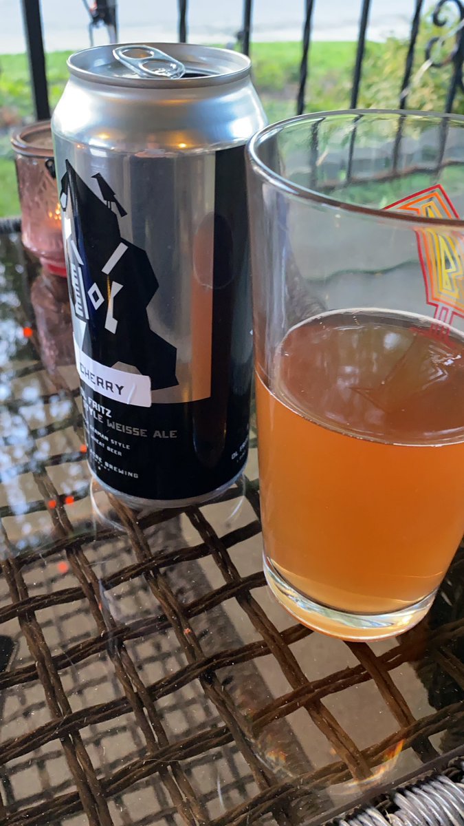 BethAMurphy's tweet photo. I still don’t get sour beer https://t.co/1bLdFMCVxM