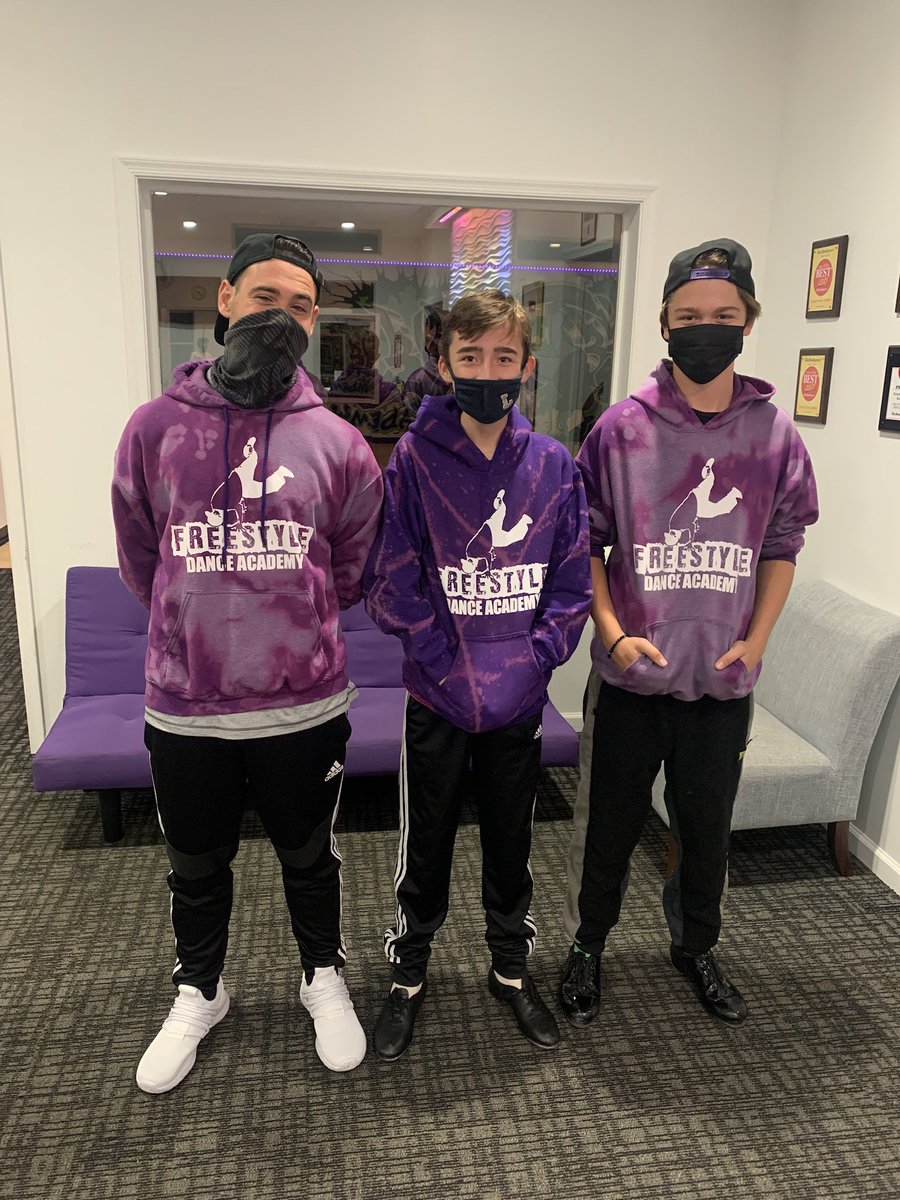 FreestyleDAPA's tweet photo. #boysdancetoo 💪💜💯 https://t.co/IbzhwzauKX
