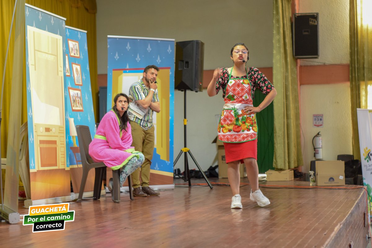 AlcdGuacheta's tweet photo. #FuentesDeVida Con la participación de 300 estudiantes realizamos la presentación de la parodia musical ”Se Nos Fue El Agua” que busca concientizar el uso correcto de los recursos hídricos en nuestro diario vivir, agradecimientos a @EPC_SA y la Oficina de Servicios Publicos. https://t.co/mRwAY69AOu