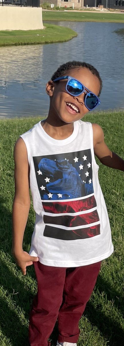 MarcusBow24's tweet photo. Happy 5️⃣th Birthday to my young 👑. Blessed beyond belief that you are in my life! Love you son! https://t.co/CEUoOBbWR2