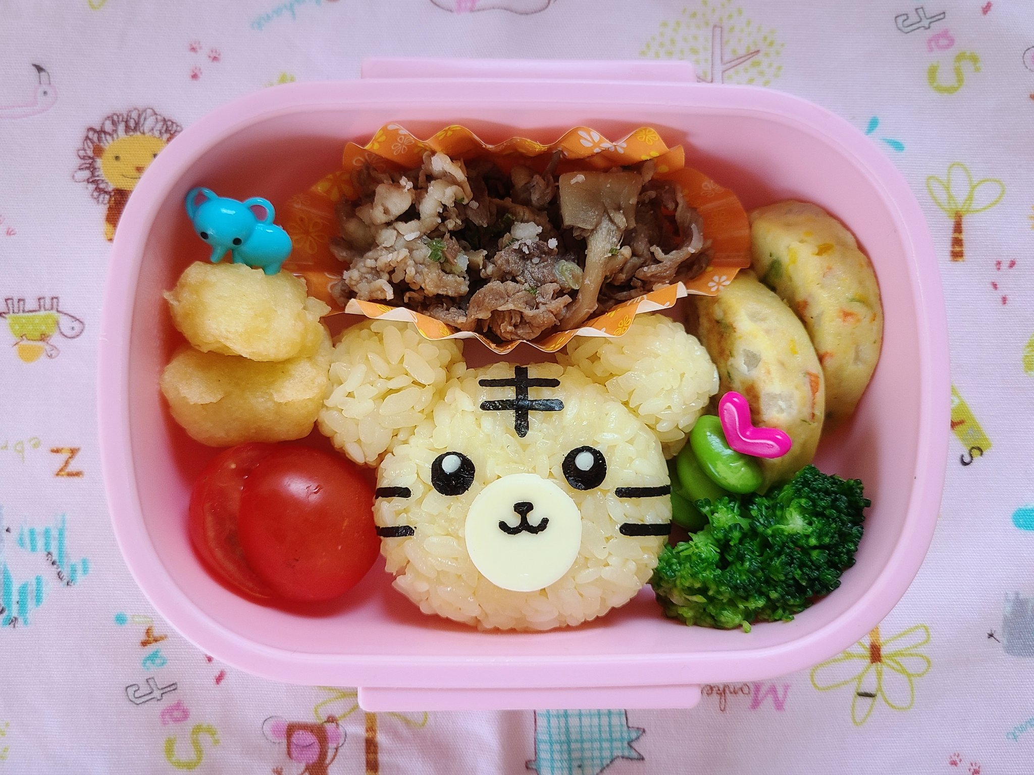 みずき 今日のお弁当 おにぎりくん キャラ弁おやすみの日です お弁当 キャラ弁おやすみ おにぎり 幼稚園 お弁当記録 T Co Pgos9xpuno Twitter