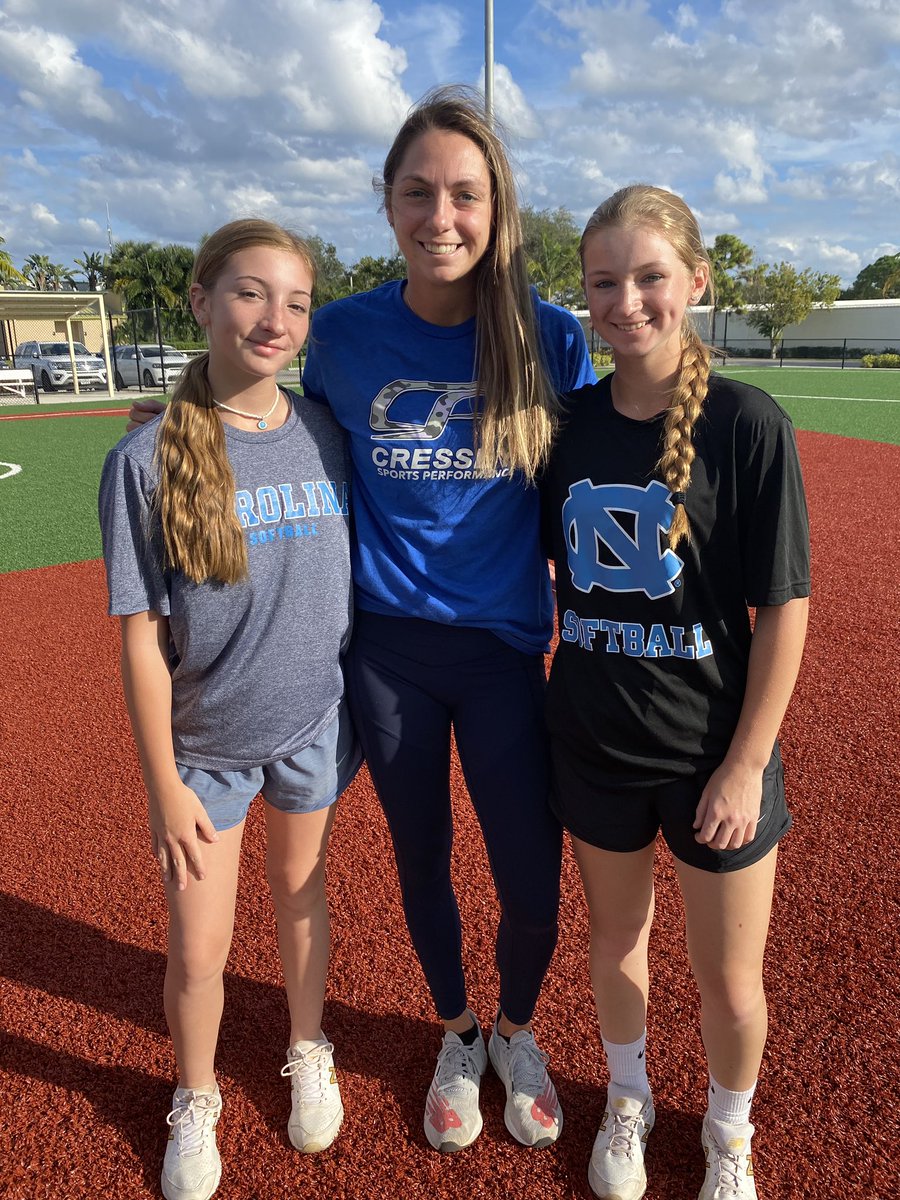 Getting stronger with UNC alumni <a href="/LeahMurray88/">Leah Murray</a>!! <a href="/CresseySP/">Cressey Sports Performance</a> <a href="/UNCCoachPapa/">Donna J. Papa</a> <a href="/AbbieDewaters/">Abbie DeWaters</a>